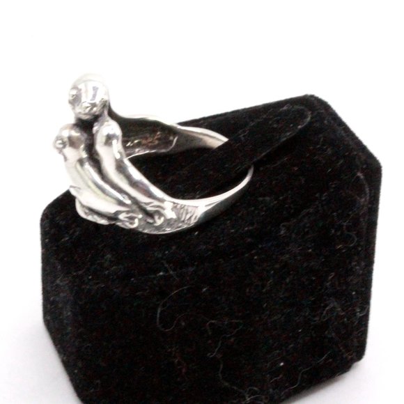 Contemporary Modern Sterling Silver Sea Lions Mom & Pups Ring - Picture 9 of 12
